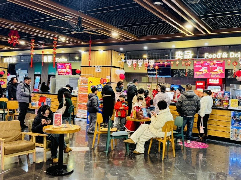 已形成“连锁电竞网咖+电竞酒店”双业